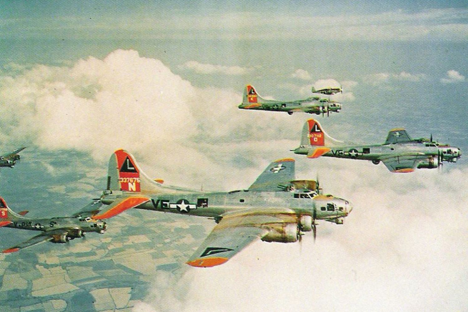 Kriegsflugzeuge im Einsatz im 2. Weltkrieg aus Luftperspektive